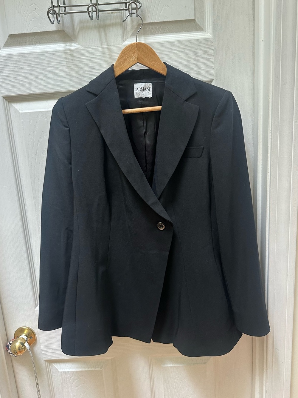 Armani Collezioni Women’s Black Single-Button Blazer jacket 46